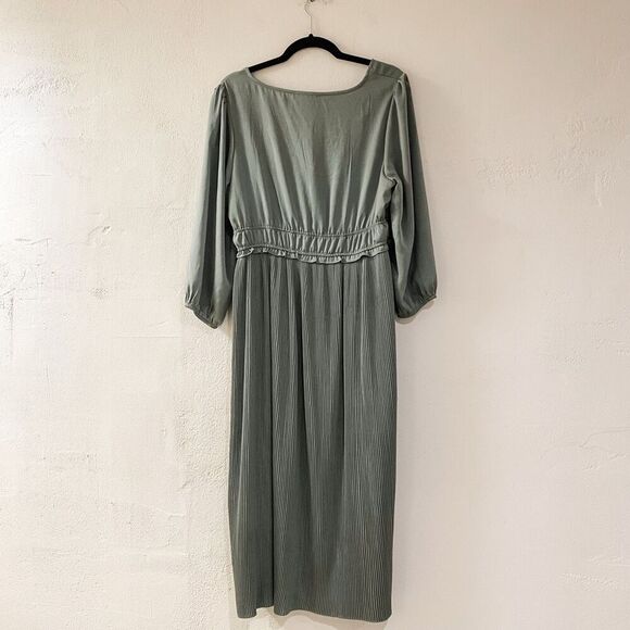 Baltic Born Gabriella Satin Midi Dress in Eucalyptus Green Extra Large - Picture 3 of 8